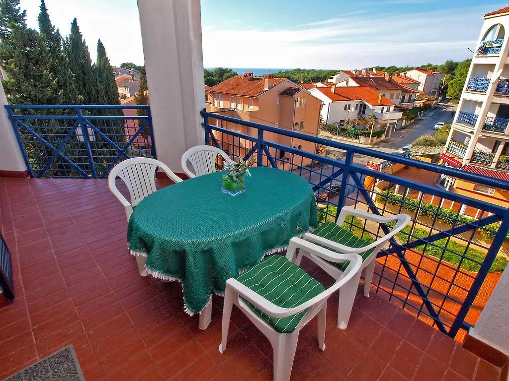 Apartment Gortanova 942 Pula