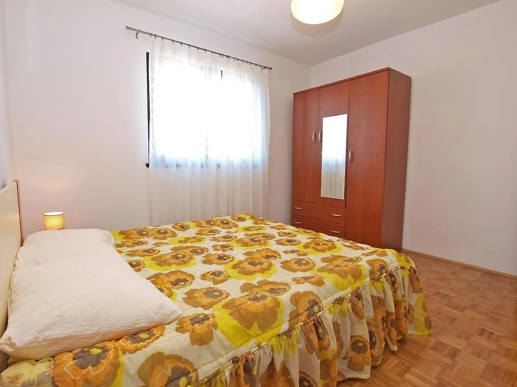Apartment Gortanova 942 Pula 0*,  Croatia