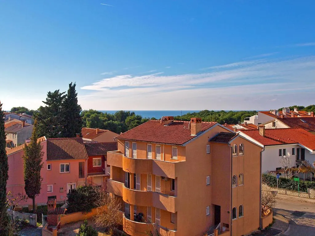 Apartment Gortanova 942 Pula